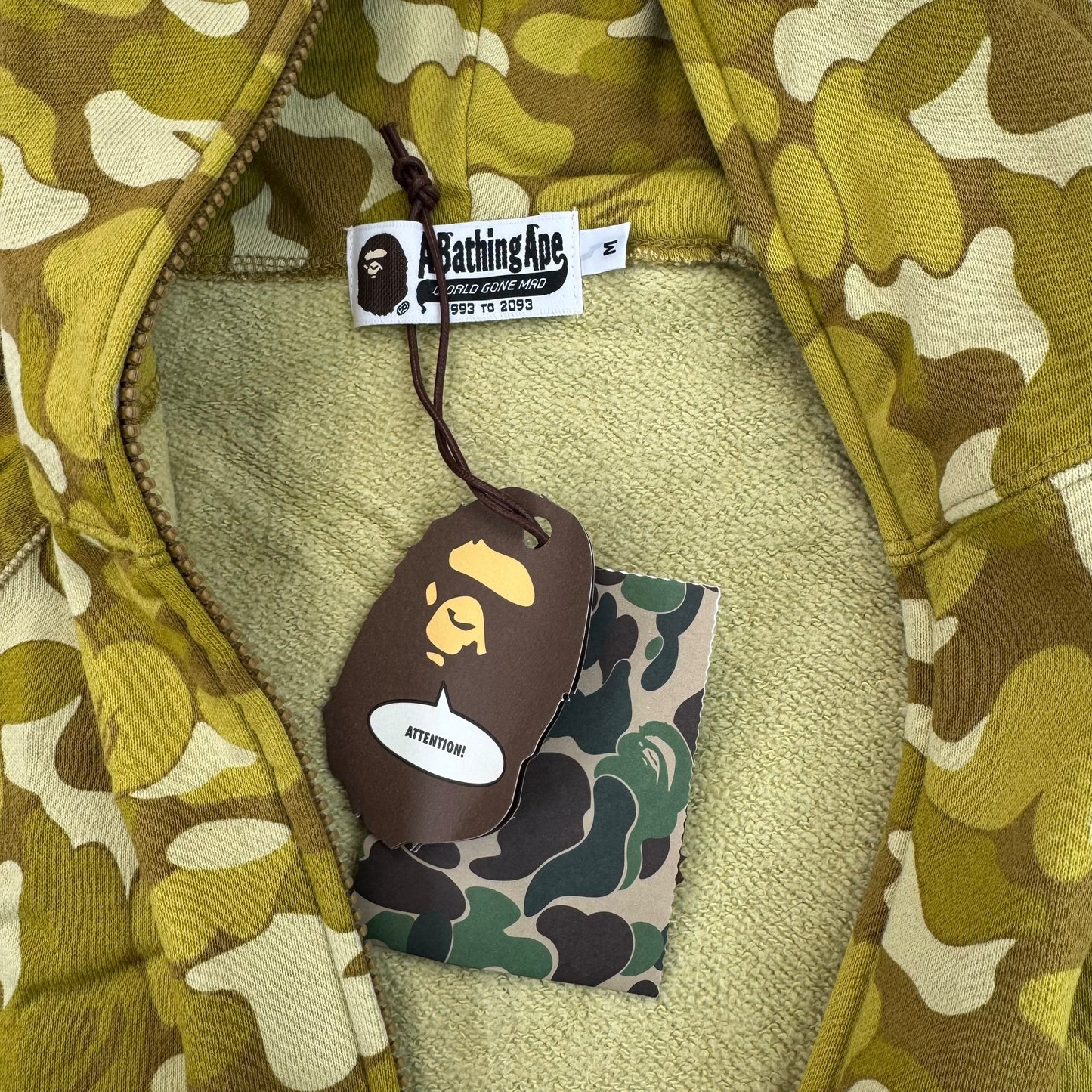 2008 Bape gold members exclusive hoodie (Medium)